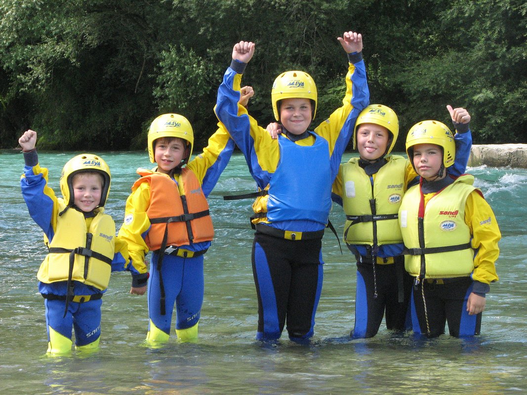 Maya Team - kids in Soča.jpg