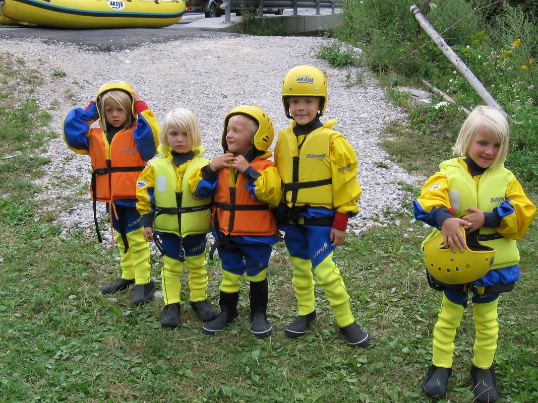 Maya Team - youngest visitors.jpg