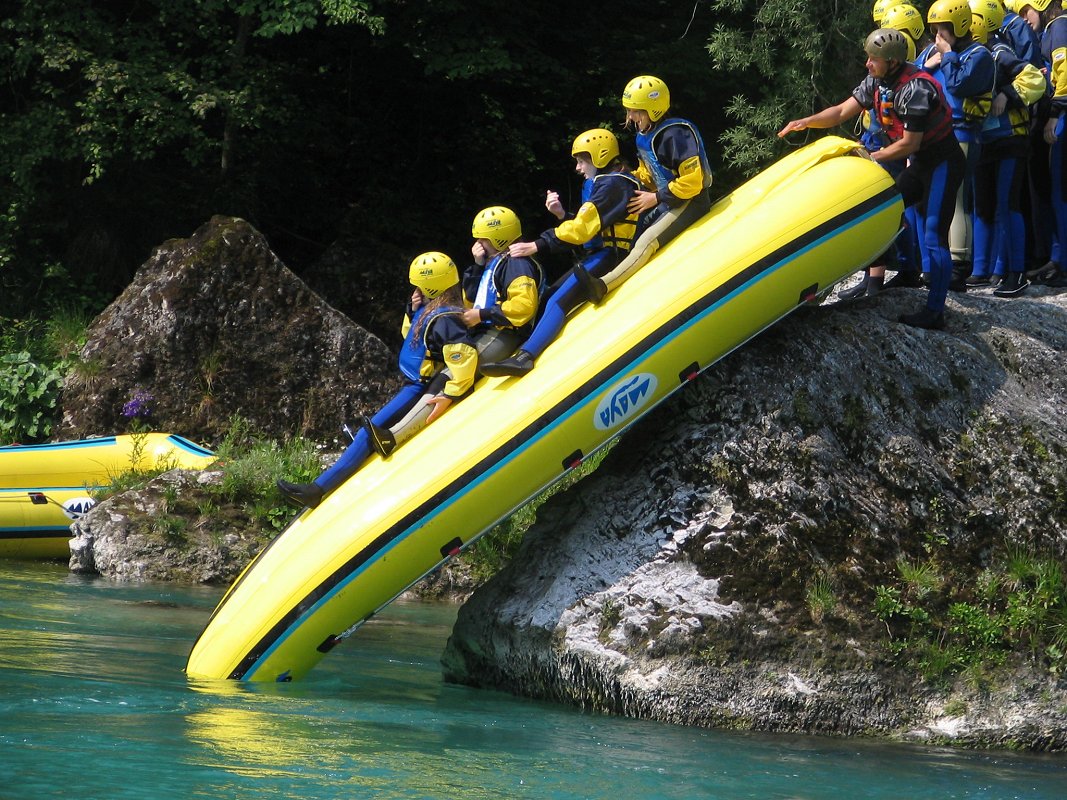 rafting-šole-kamno4-maya-team.jpg