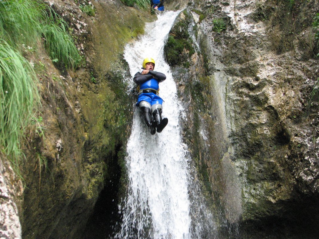 canyoning-peršjak1-maya-team.jpg