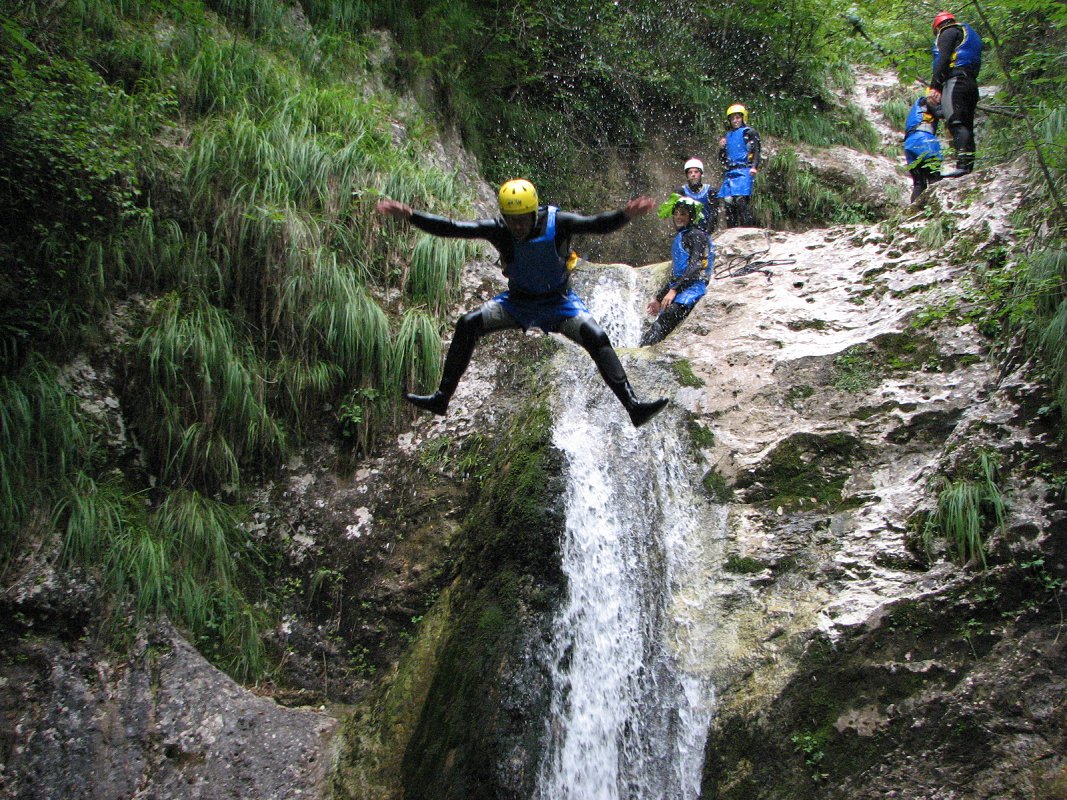 canyoning-peršjak4-maya-team.jpg