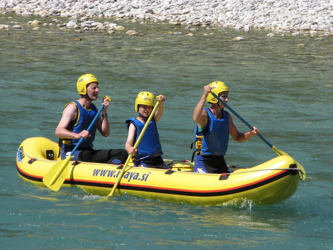 Mini-rafting-Kamno3-Maya-team.jpg