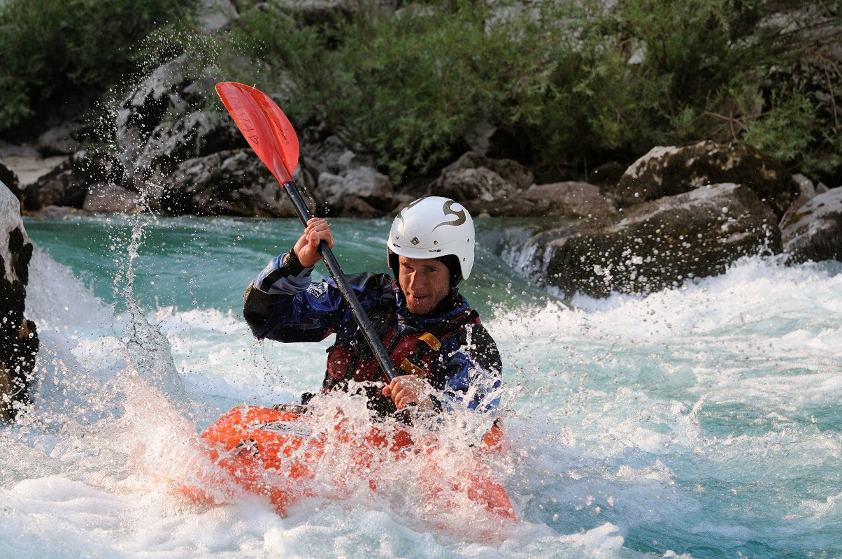 maya-team - kayak adrenalin.jpg