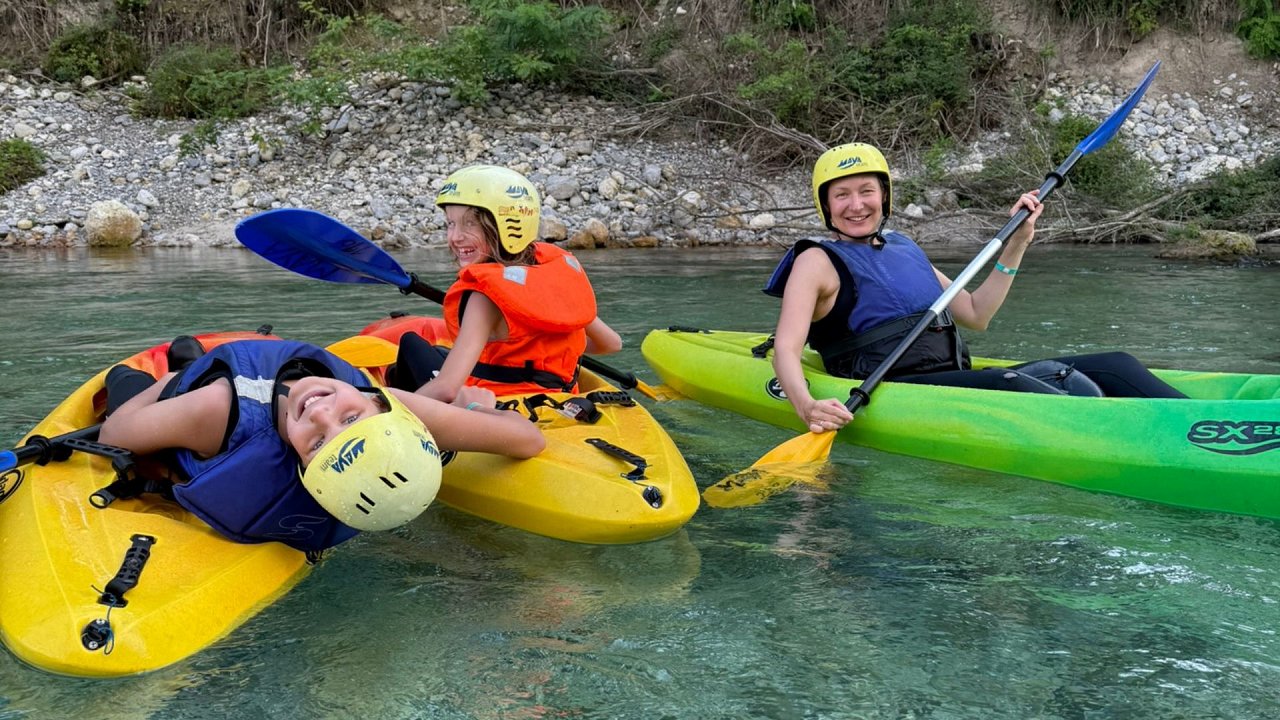 sit on top kayak Maya Team
