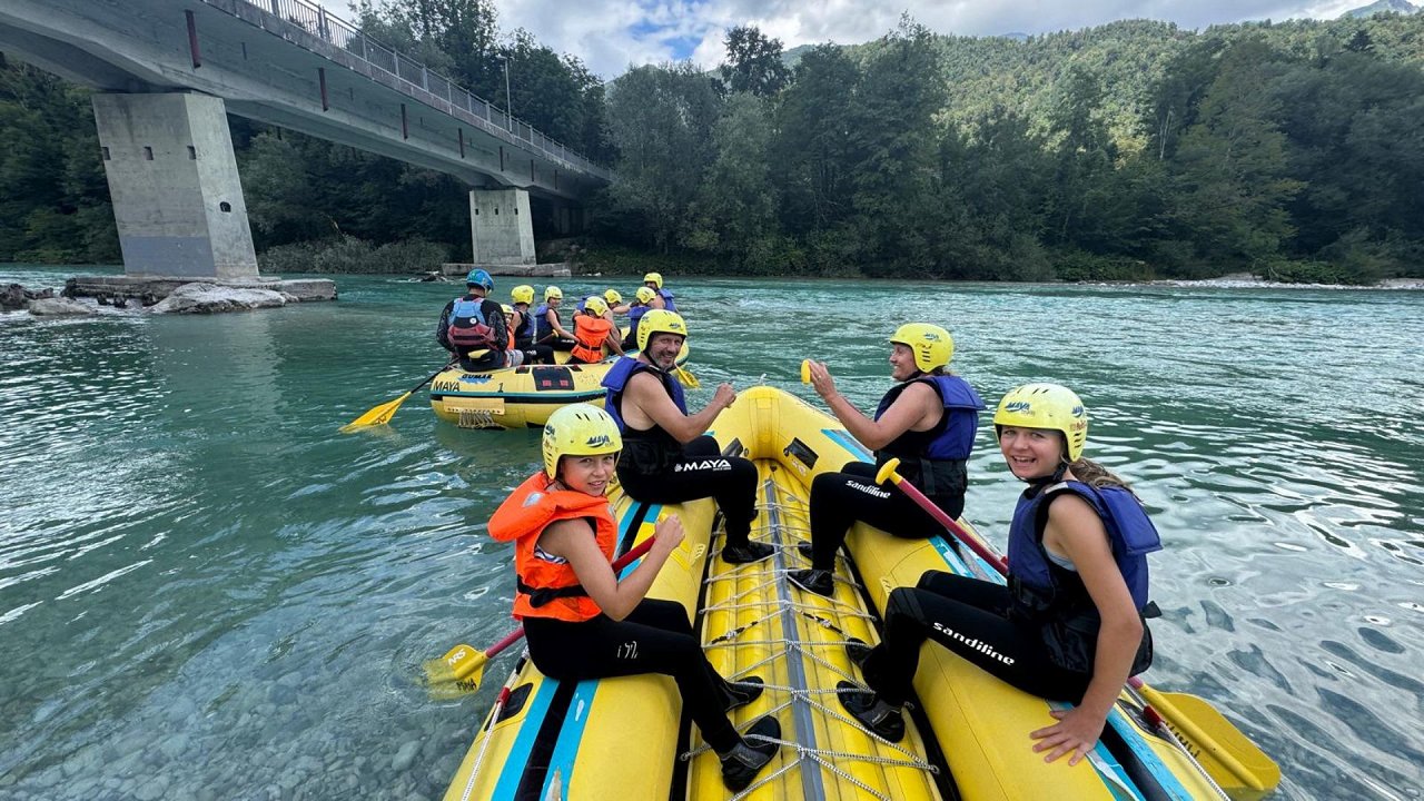 DRUŽINSKI RAFT - SOCA - MAYA TEAM (2)