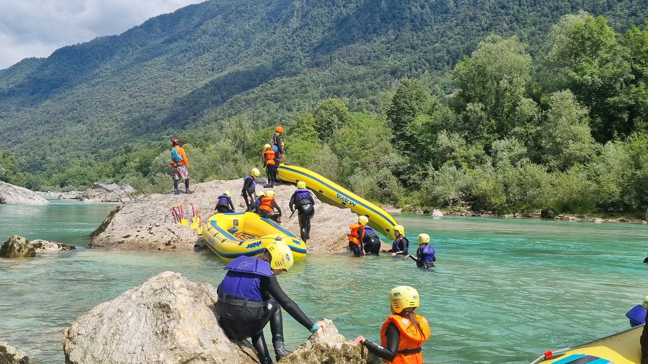 KIDS RAFT - SOCA - MAYA TEAM (3)