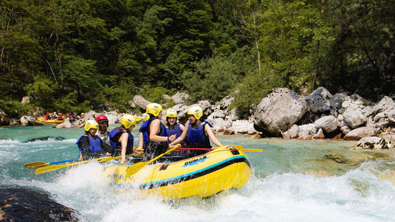 mountain paradise - maya team raft mountain paradise - maya team raft